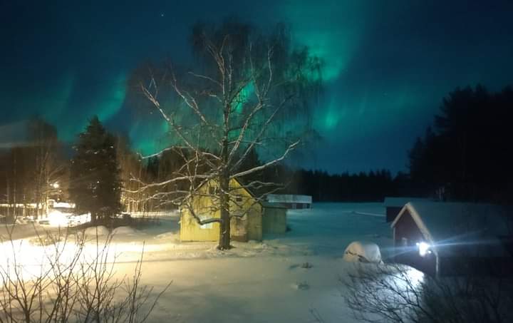 Charmigt älvnära hus i svenska Lappland – direkt vid Vindelälven