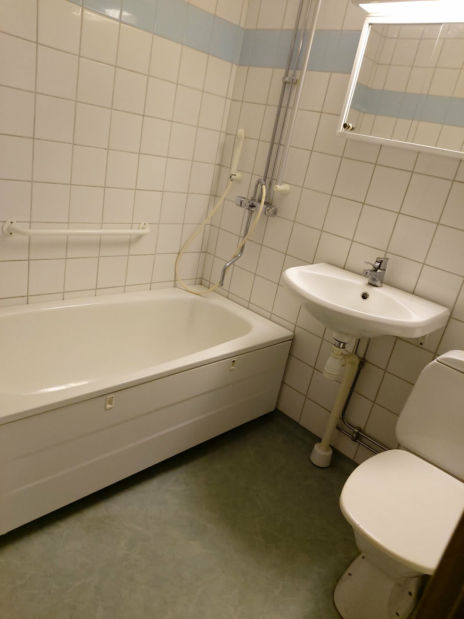 Fin möblerad tvåa på 45 kvadratmeter med stort kök