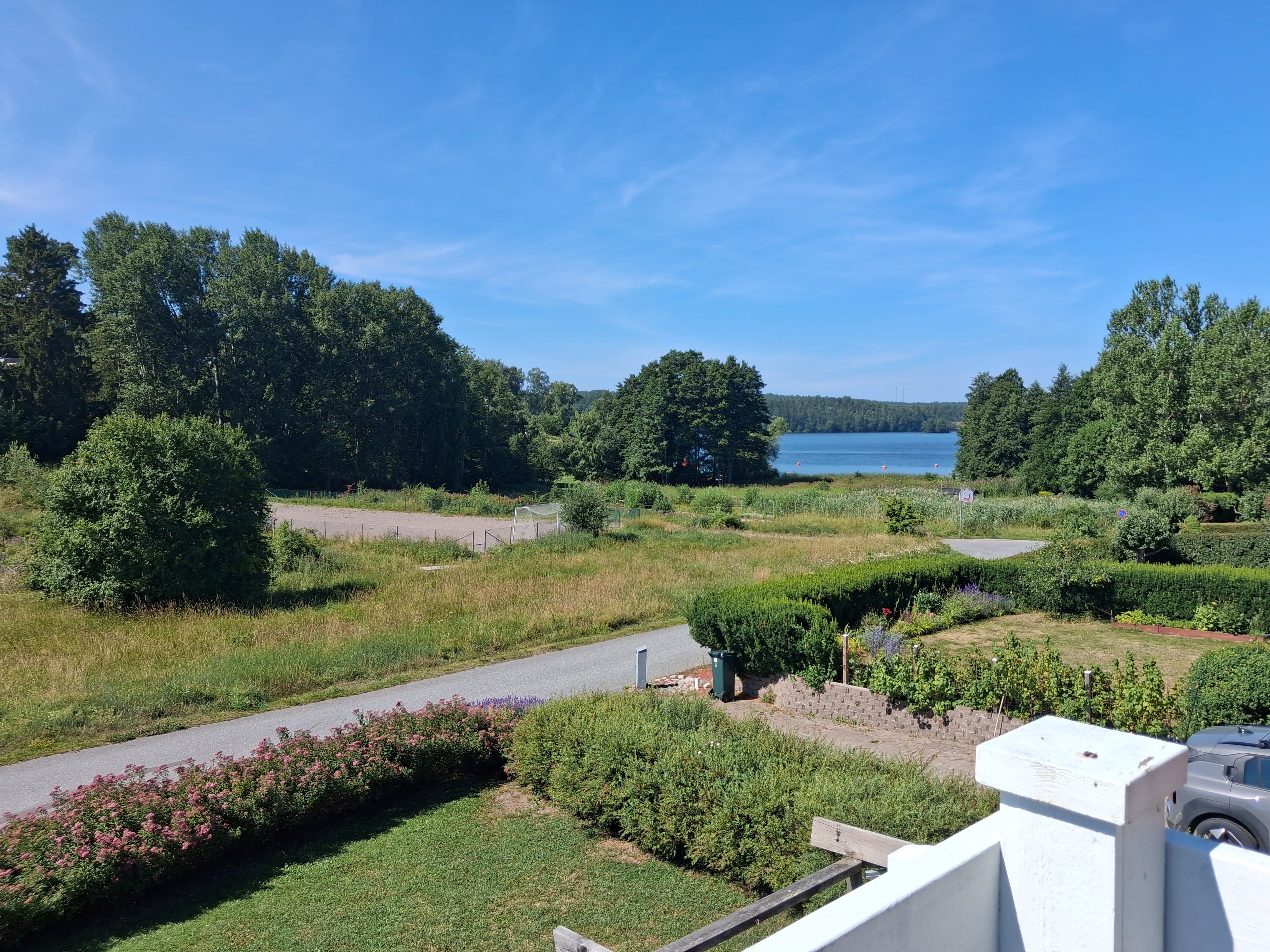 Villa 8 rum + kök, 160 kvm. Tomt 813 kvm. Byggår 1994