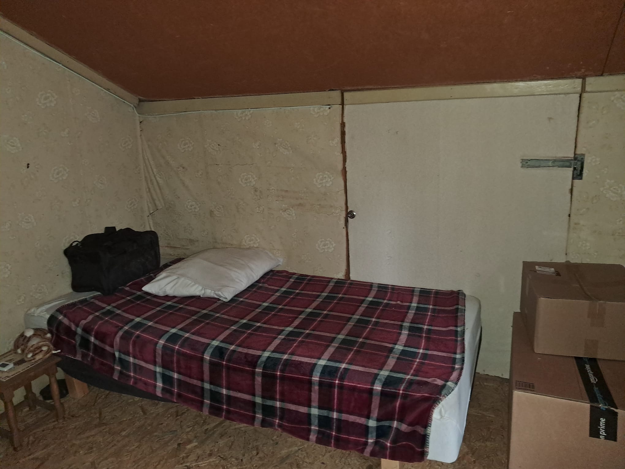 Drömfastighet med stort hus, gäststuga, garage och tre extra uthus på generös tomt