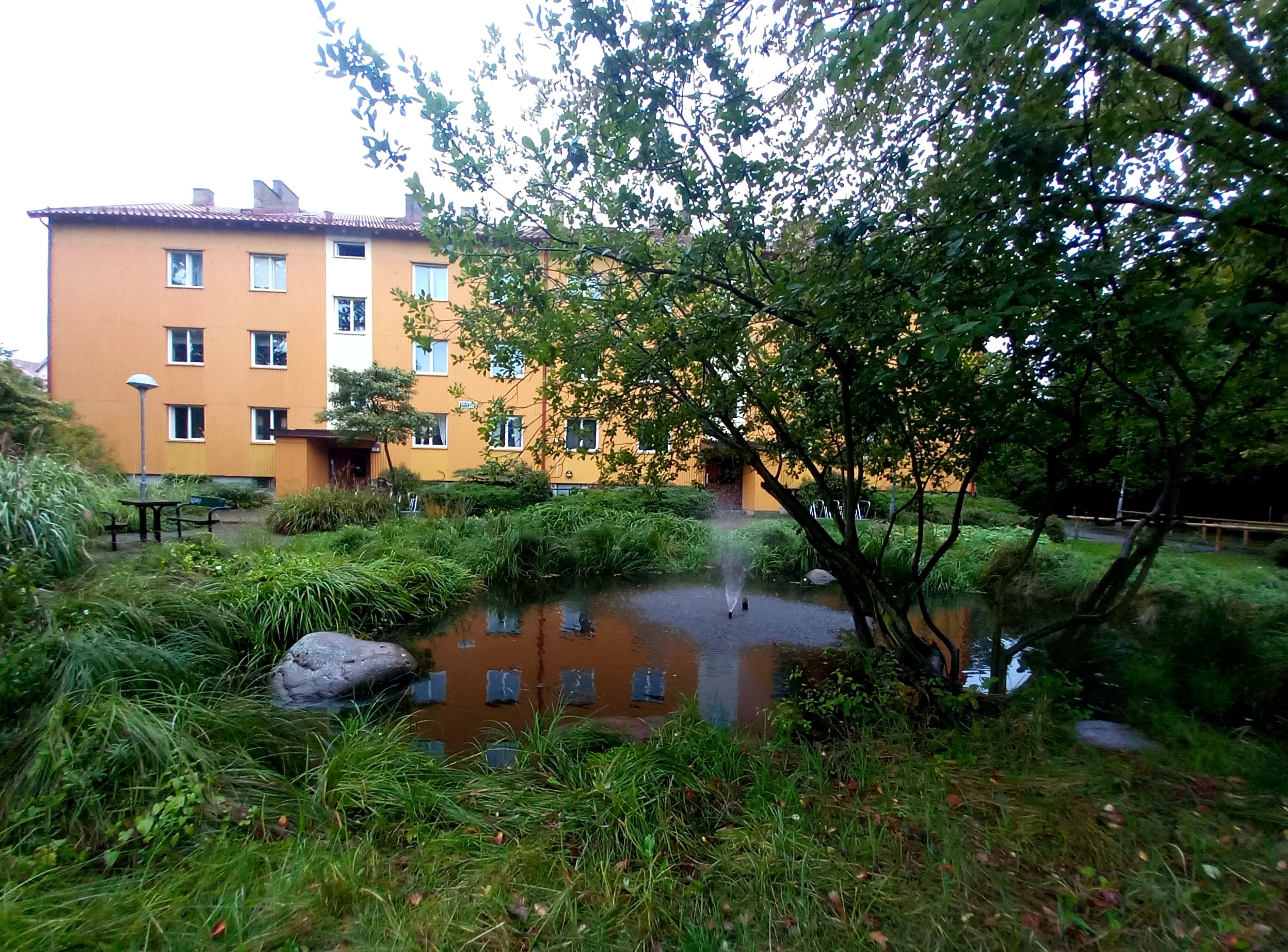 Ljus etta uthyres i andrahand med fransk balkong i Ekostaden Augustenborg