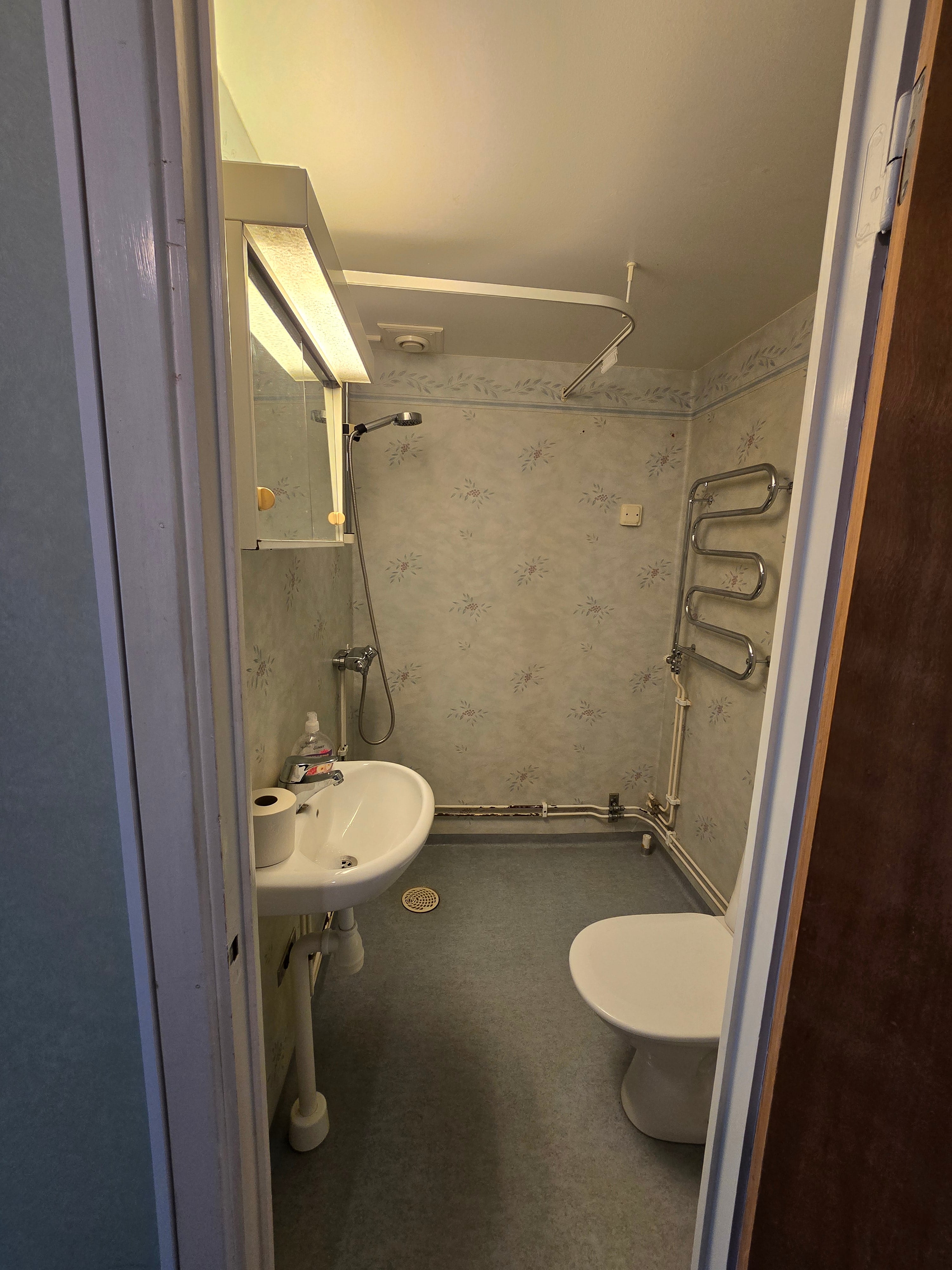 Smart planerad 1-rok Hägglundsgatan 8A Norrböle – Varmhyra & stor västerbalkong!